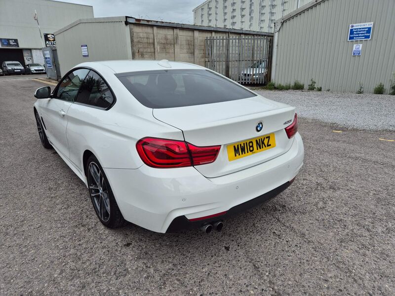 BMW 4 SERIES
