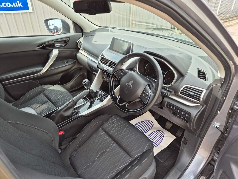 MITSUBISHI ECLIPSE CROSS