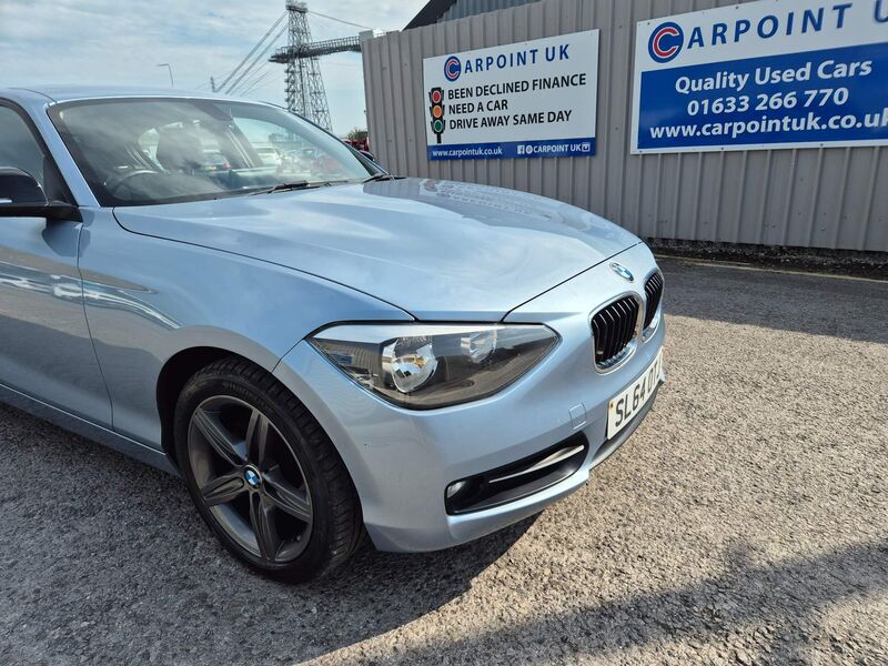 BMW 1 SERIES