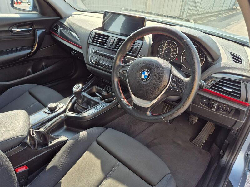 BMW 1 SERIES