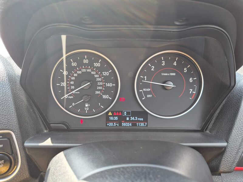 BMW 1 SERIES