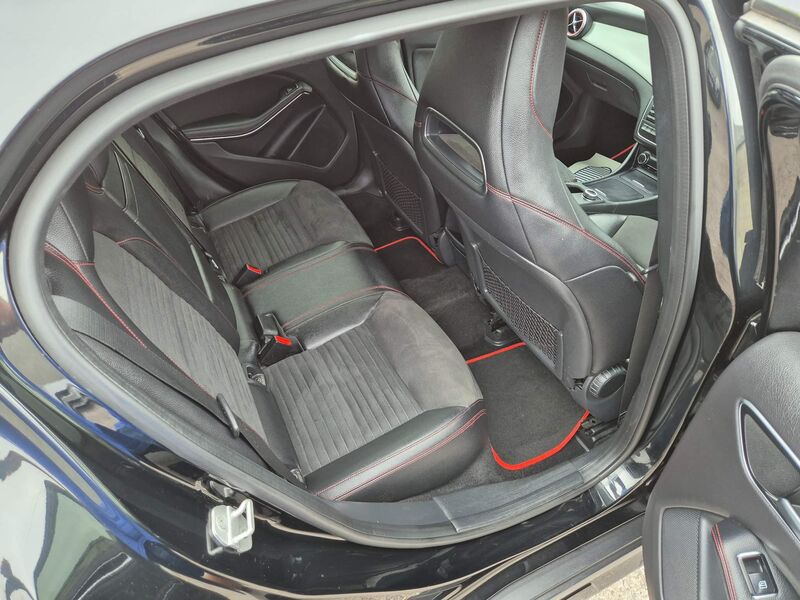 MERCEDES-BENZ GLA CLASS