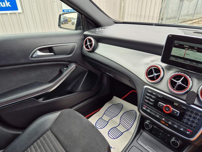 MERCEDES-BENZ GLA CLASS