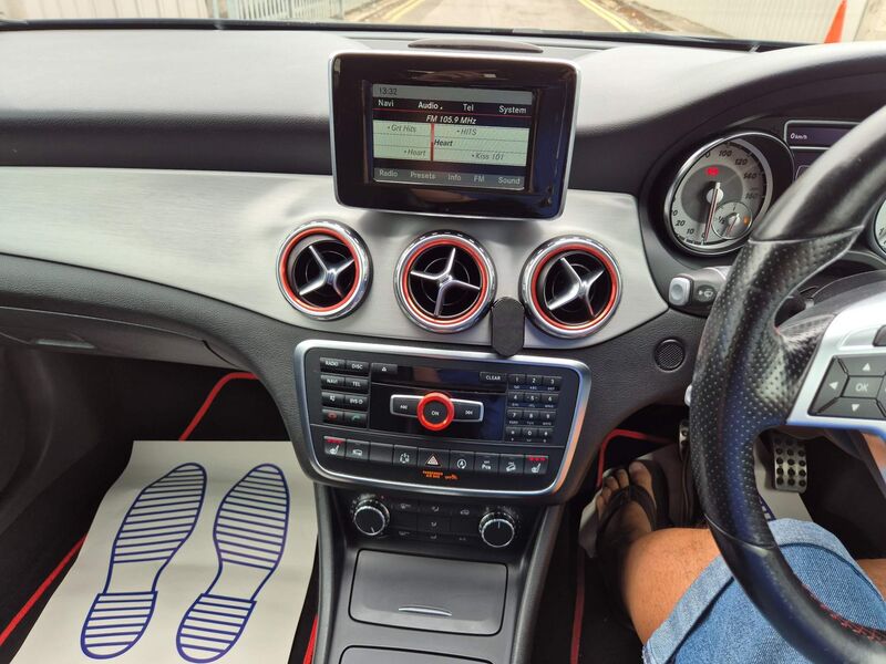 MERCEDES-BENZ GLA CLASS