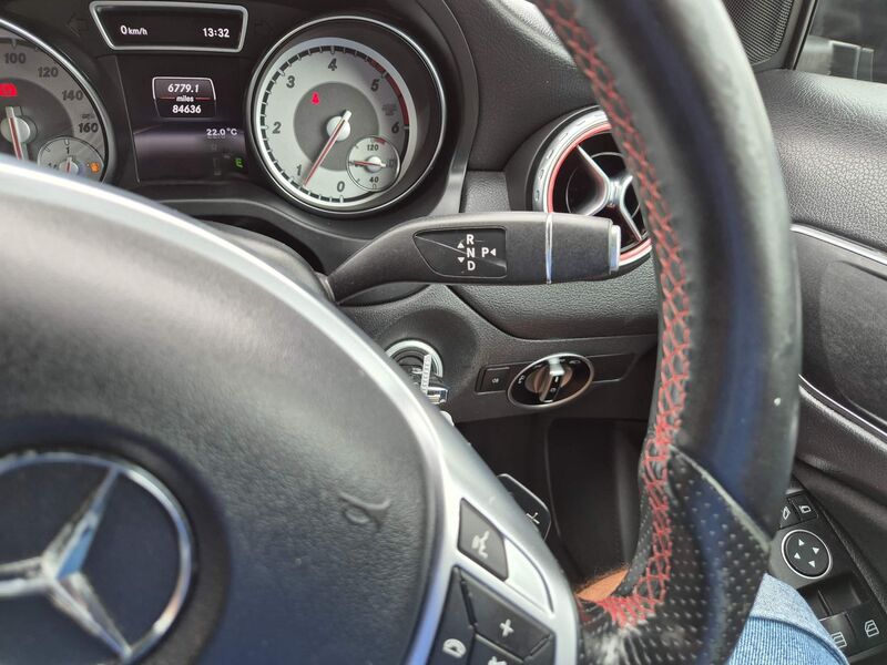 MERCEDES-BENZ GLA CLASS