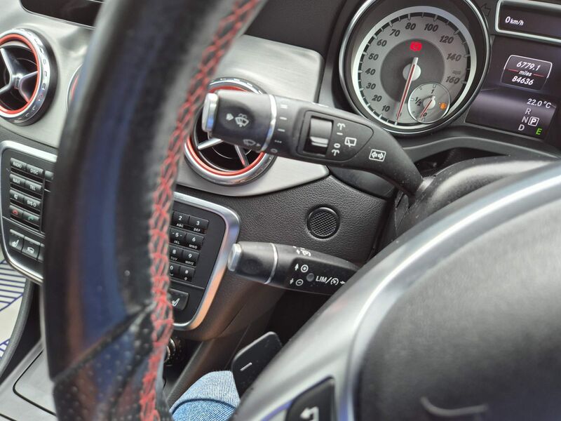 MERCEDES-BENZ GLA CLASS