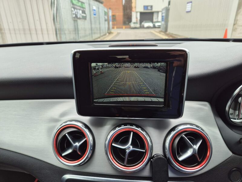 MERCEDES-BENZ GLA CLASS