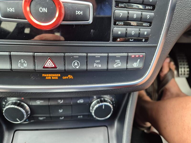 MERCEDES-BENZ GLA CLASS