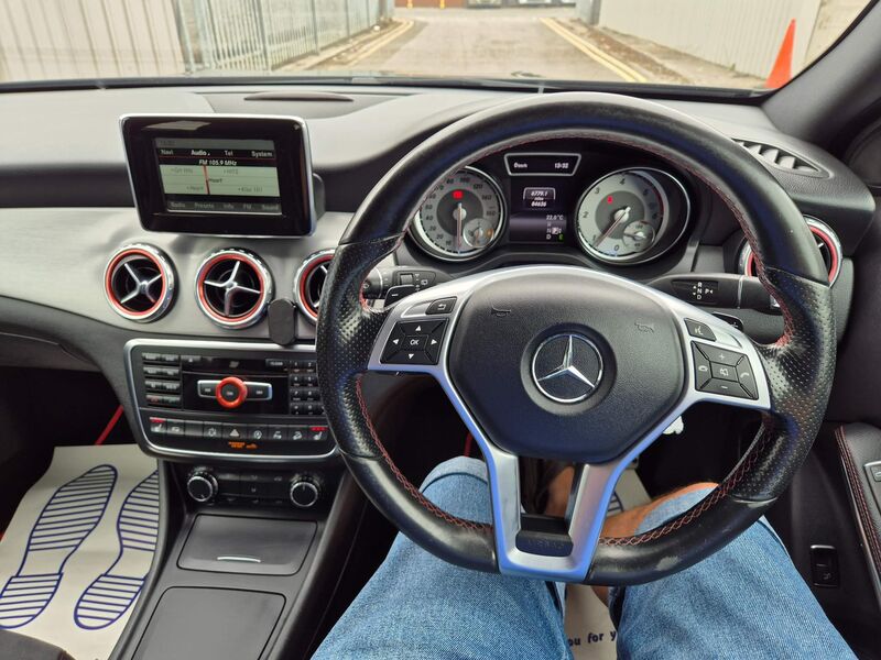MERCEDES-BENZ GLA CLASS