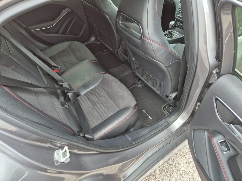 MERCEDES-BENZ GLA CLASS