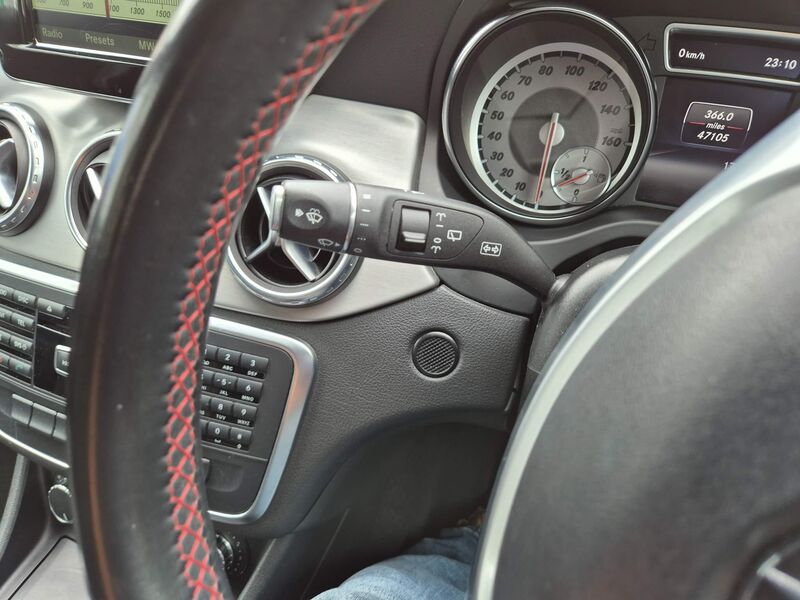 MERCEDES-BENZ GLA CLASS