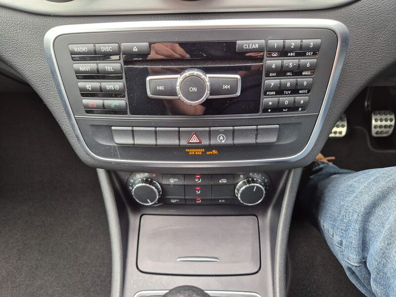 MERCEDES-BENZ GLA CLASS