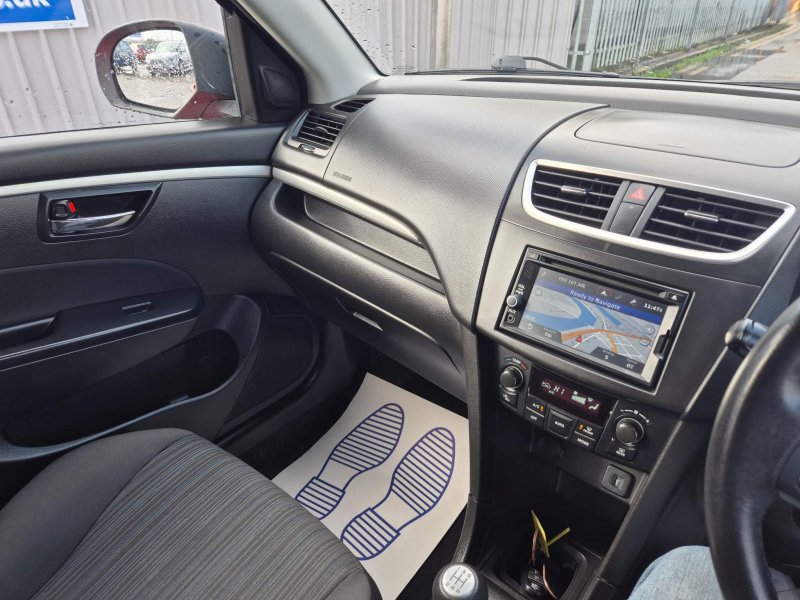 SUZUKI SWIFT