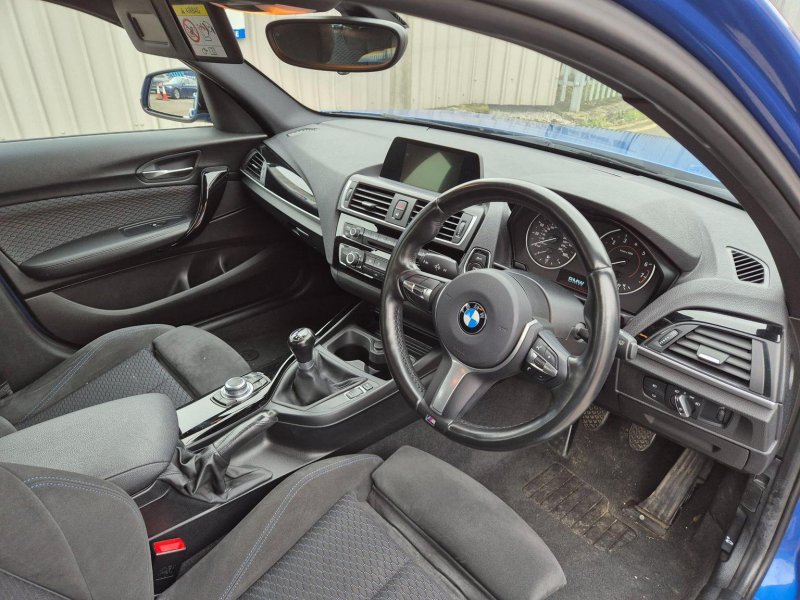 BMW 1 SERIES