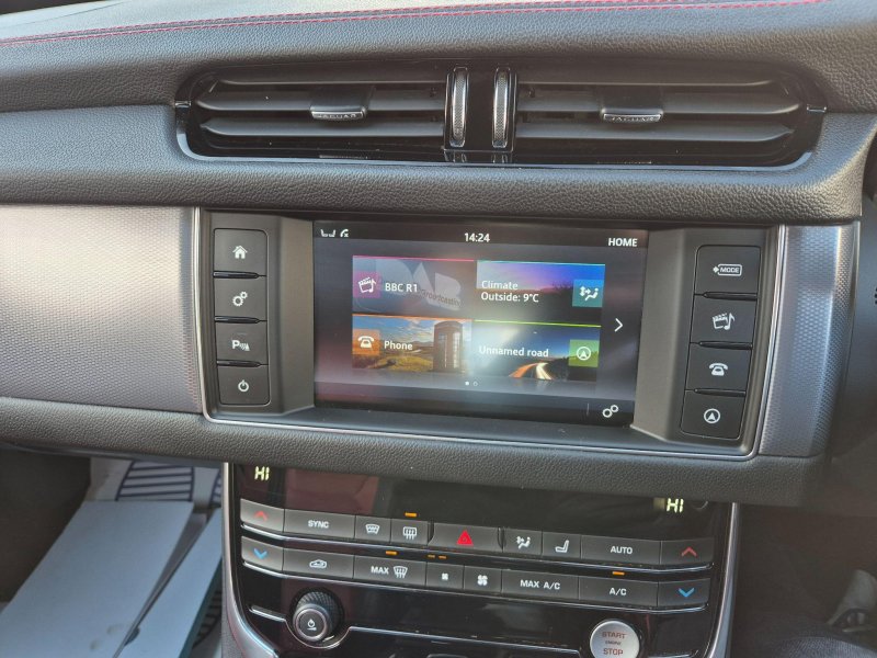JAGUAR XF