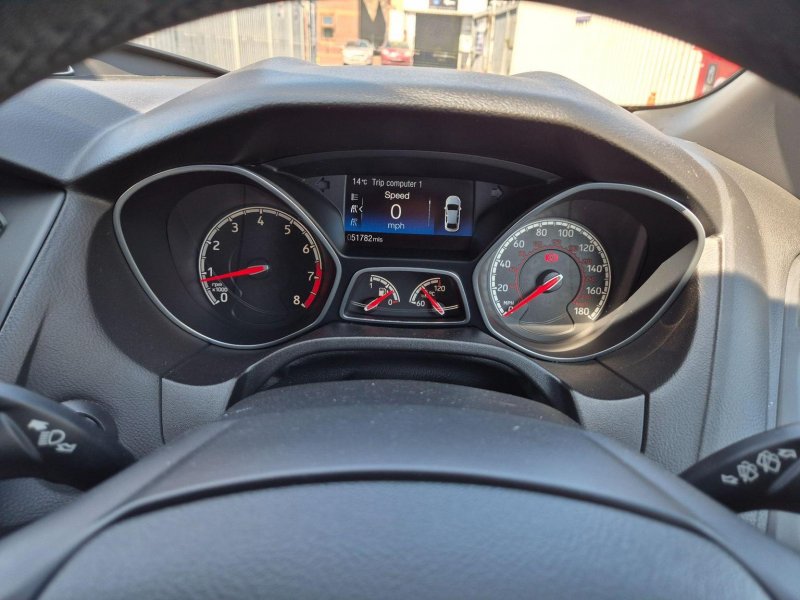 FORD FOCUS
