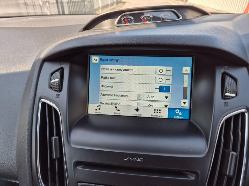 FORD FOCUS