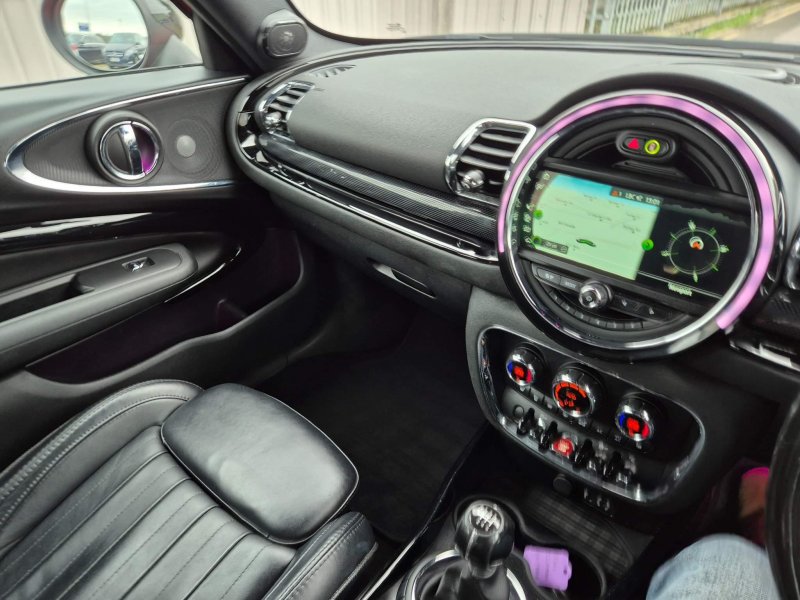 MINI CLUBMAN