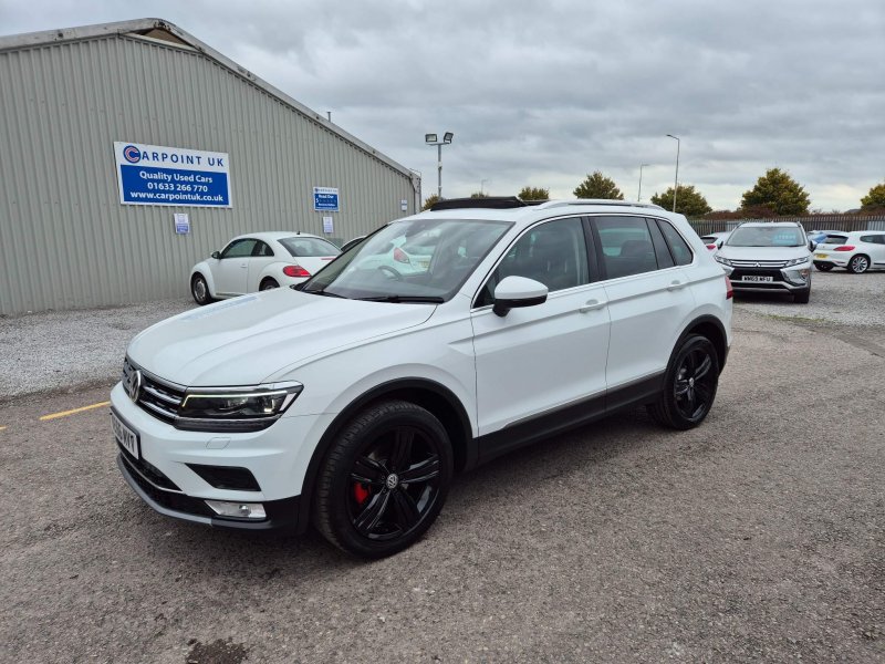 VOLKSWAGEN TIGUAN