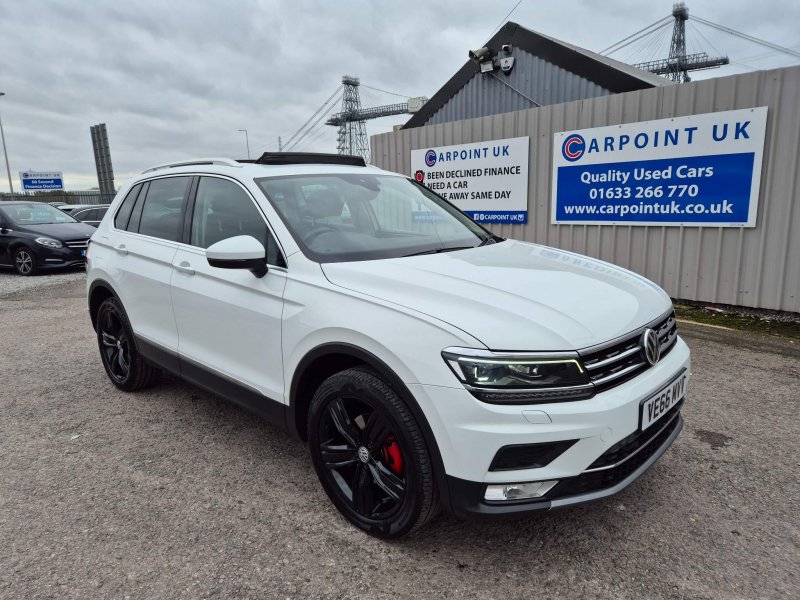 VOLKSWAGEN TIGUAN