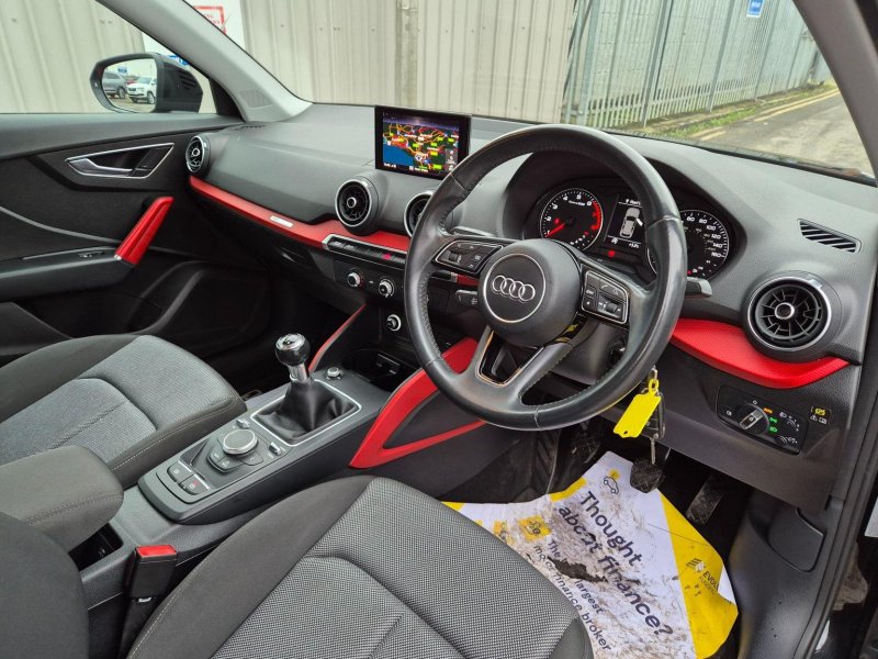 AUDI Q2