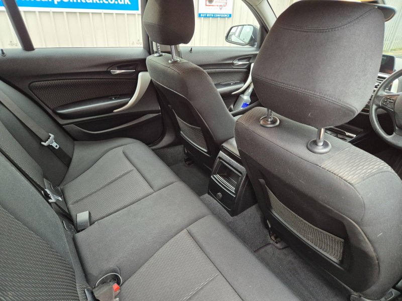 BMW 1 SERIES