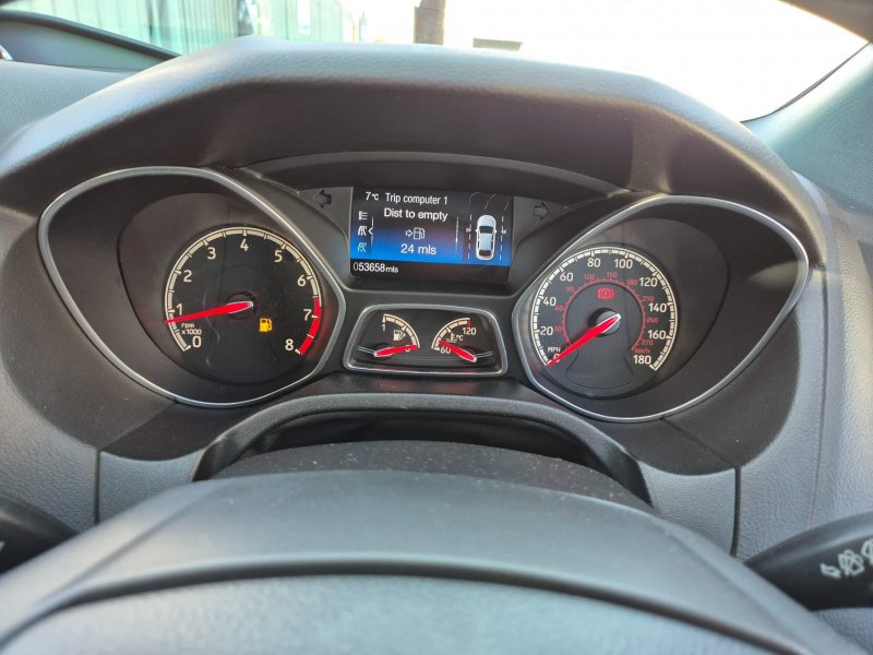 FORD FOCUS