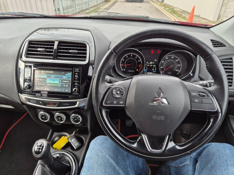 MITSUBISHI ASX