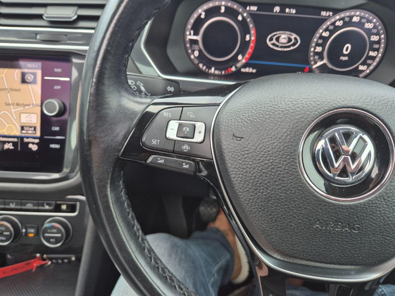 VOLKSWAGEN TIGUAN ALLSPACE