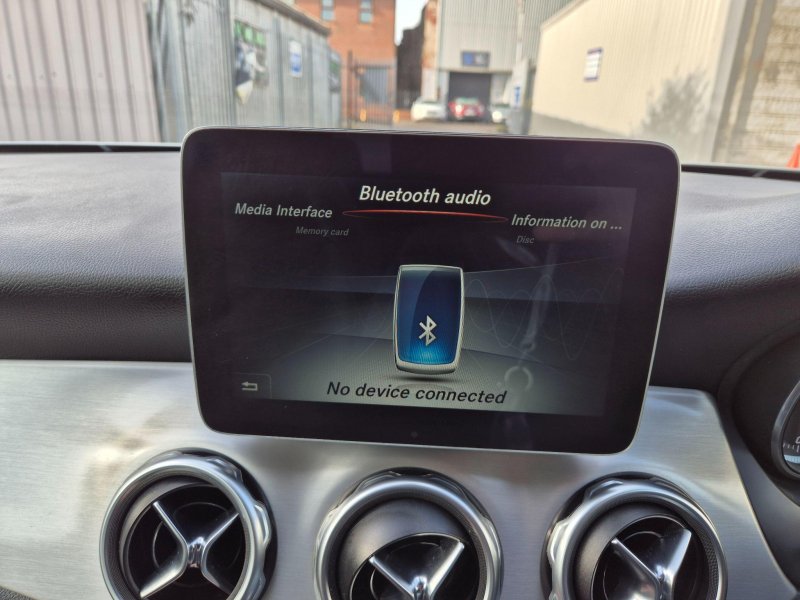 MERCEDES-BENZ GLA CLASS