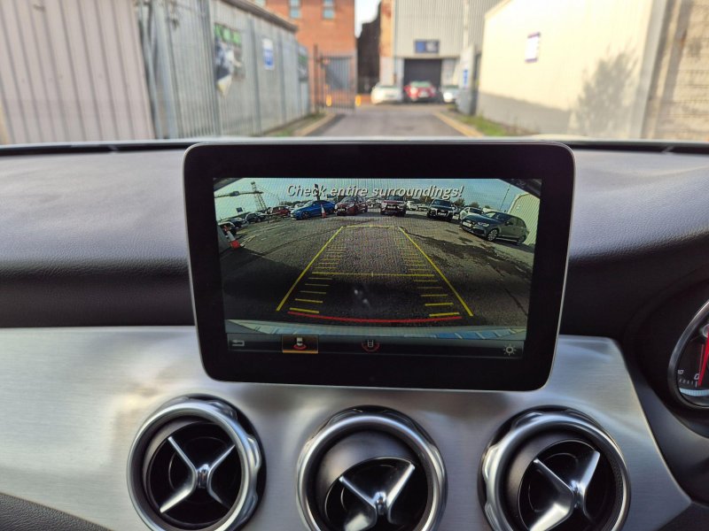 MERCEDES-BENZ GLA CLASS