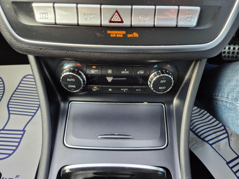 MERCEDES-BENZ GLA CLASS