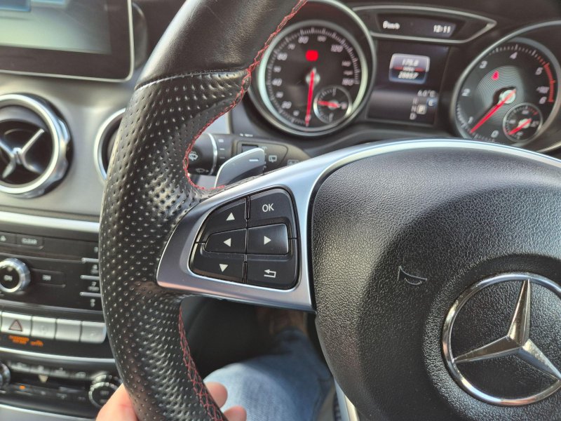 MERCEDES-BENZ GLA CLASS