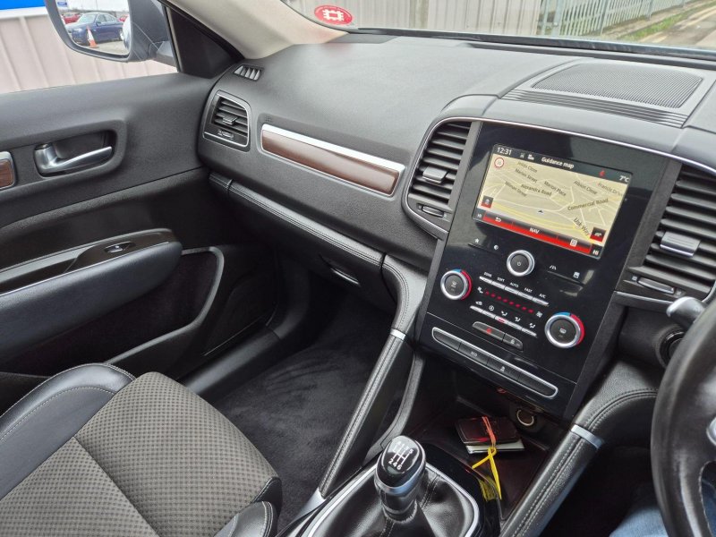 RENAULT KOLEOS