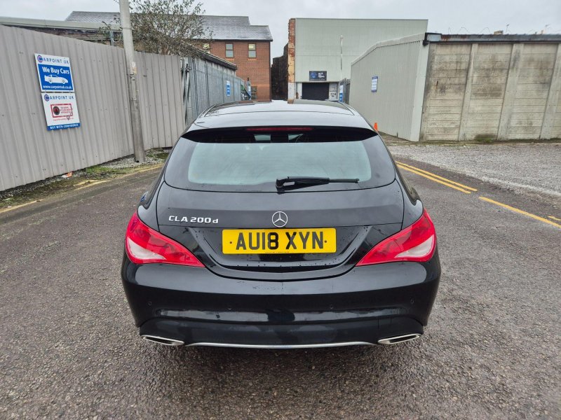 MERCEDES-BENZ CLA