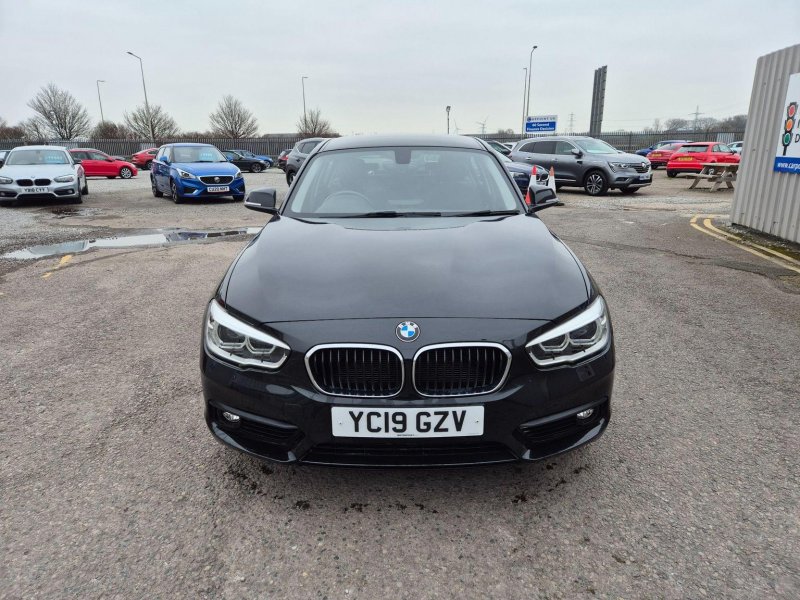BMW 1 SERIES