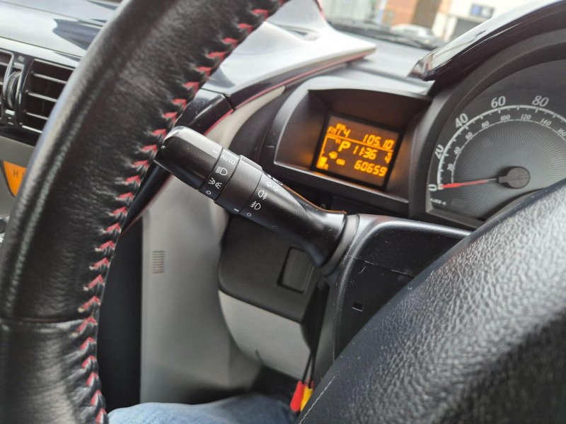 TOYOTA IQ