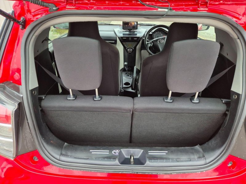 TOYOTA IQ