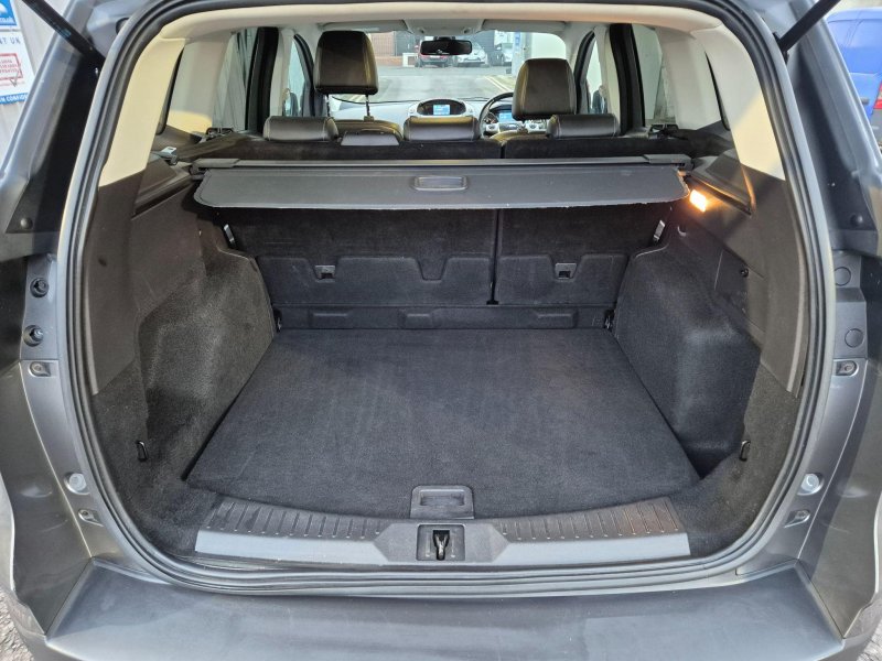 FORD KUGA