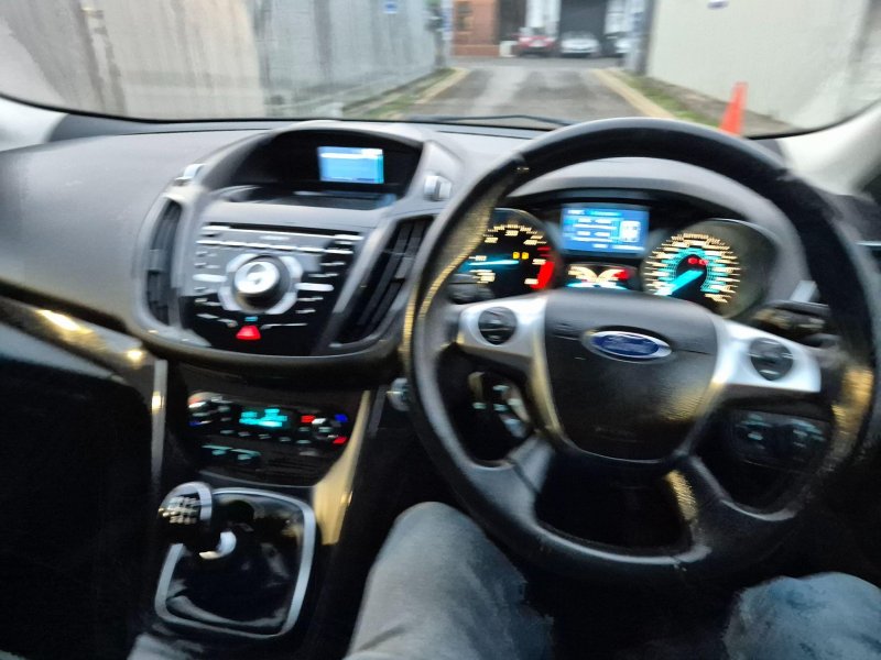 FORD KUGA
