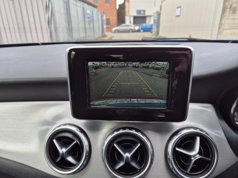 MERCEDES-BENZ GLA CLASS