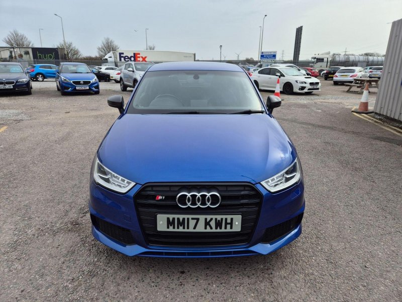 AUDI S1