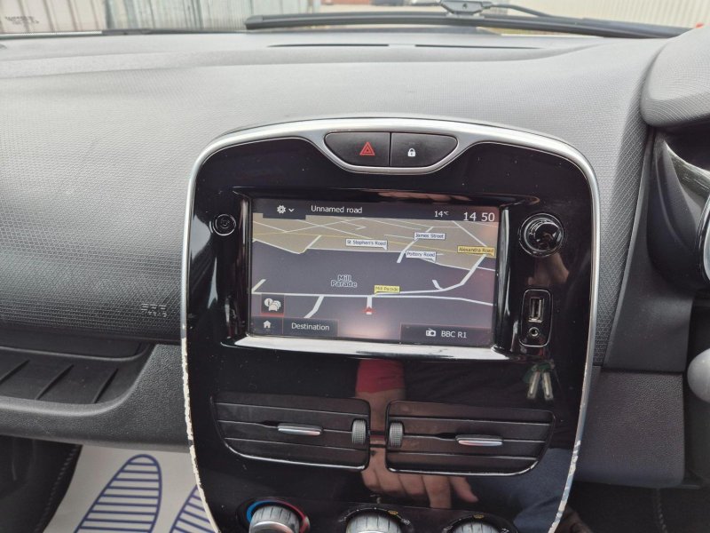 RENAULT CLIO