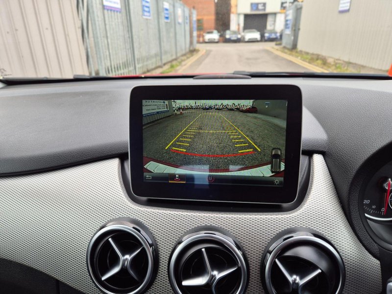 MERCEDES-BENZ B CLASS