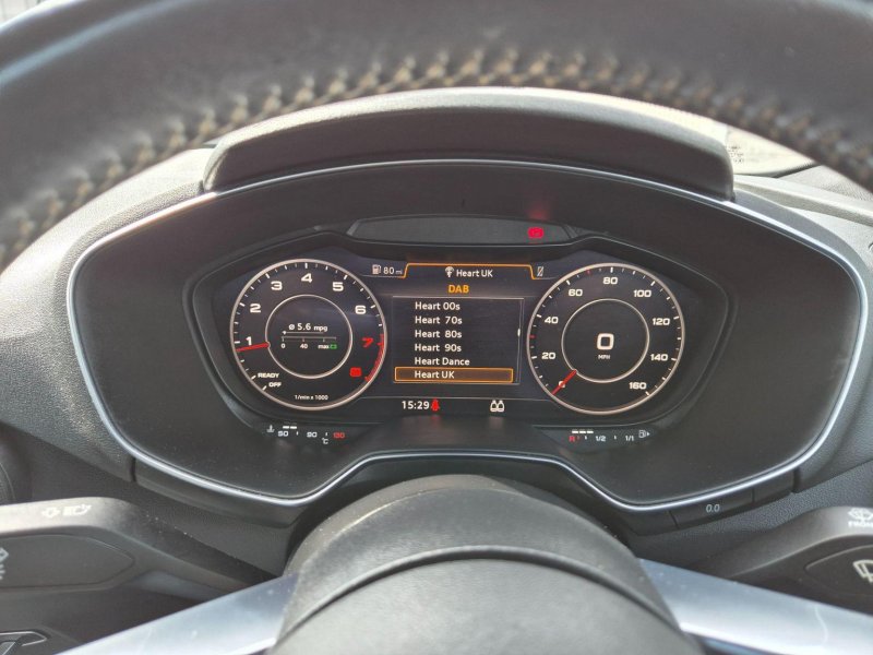 AUDI TT