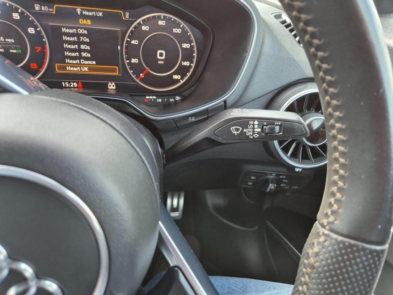 AUDI TT