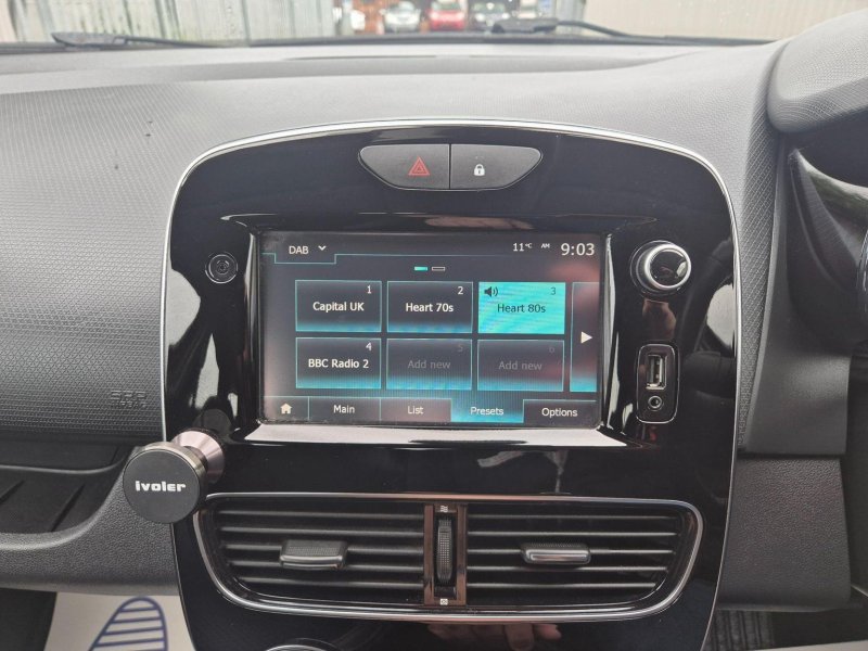 RENAULT CLIO