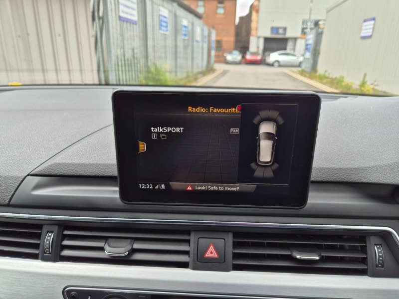 AUDI A4 AVANT