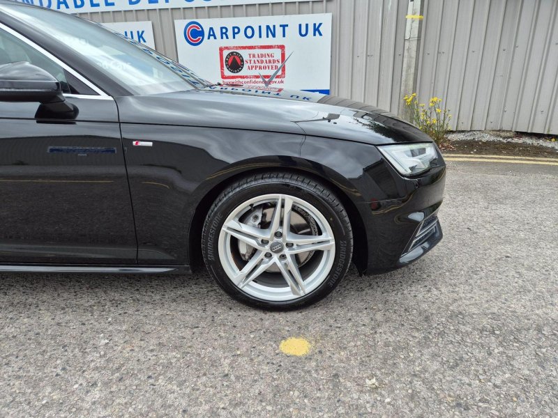 AUDI A4 AVANT