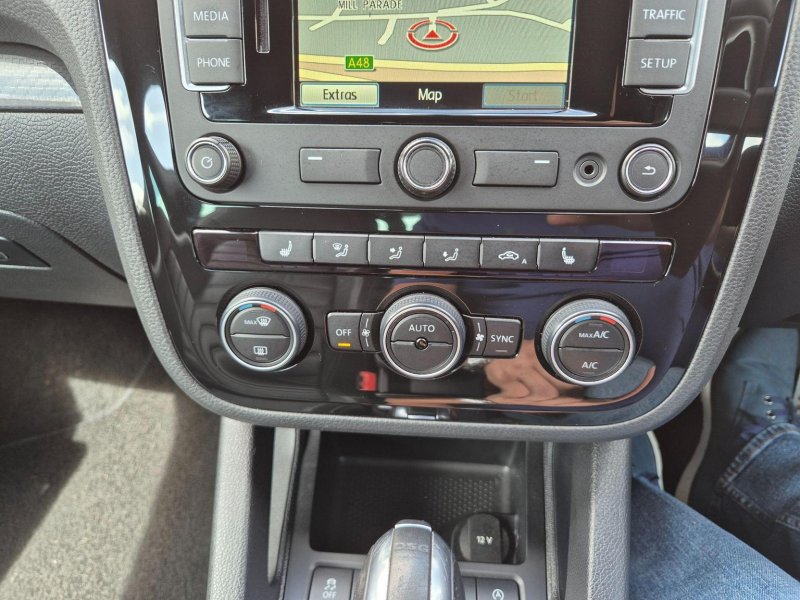 VOLKSWAGEN SCIROCCO